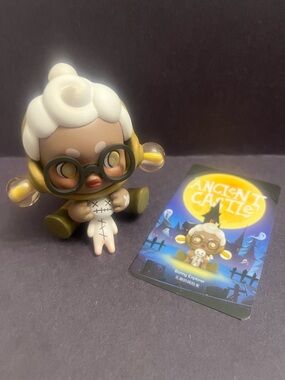 Pop Mart Skull Panda Ancient Castle Series Boring Explorer Figure